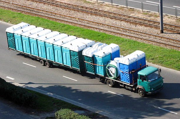 Portable Toilet Options We Offer in Pine Ridge, FL